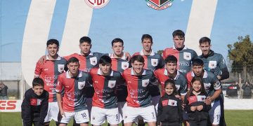 TRIUNFAZO EN RIO PRIMERO PARA EL FÚTBOL DE CENTRO – RESUMEN DEL FIN DE SEMANA DEPORTIVO ROJINEGRO
